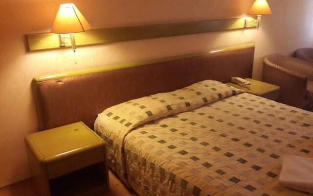 Akya Hotel