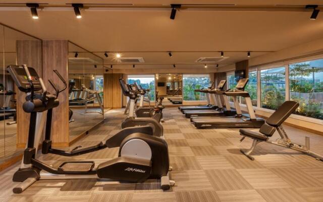 Lemon Tree Premier City Center Pune