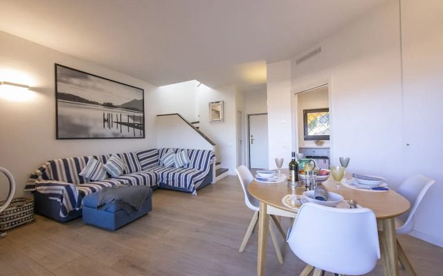 Lake View Pool Apartment in Ranco