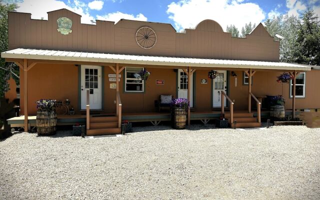 Travellers Rest Cabins and RV Park