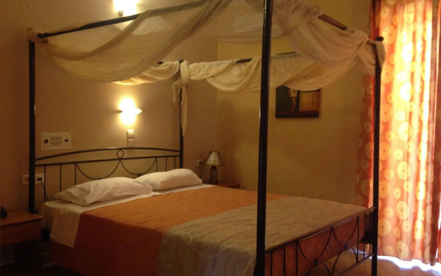 Planos Beach Hotel