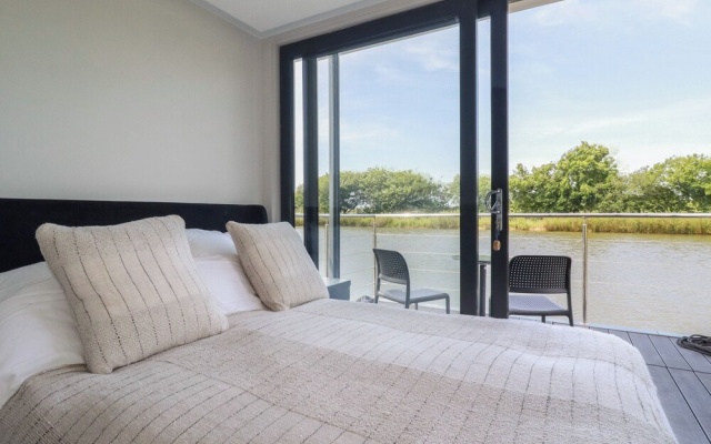 Riverside Exclusive Retreat