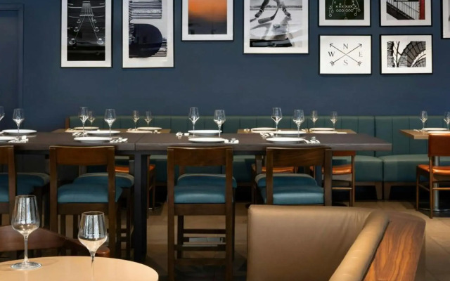 Four Points by Sheraton Surrey