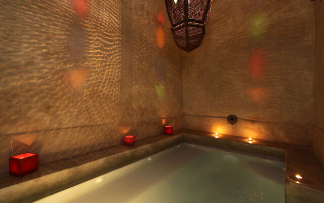 Riad O2