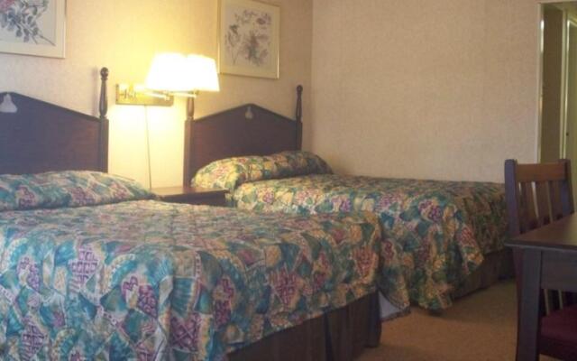 The Highlander Lodge Danville