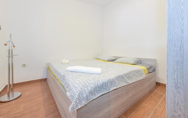 Nice Home in Jezera With Wifi and 1 Bedrooms