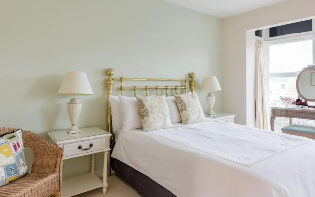 Sunnybank House in North Epsom