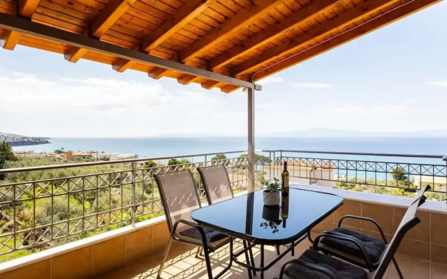 Verga Beachside Getaway With Panoramic Seaviews