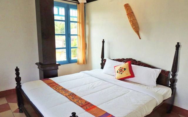 Mad Monkey Luang Prabang