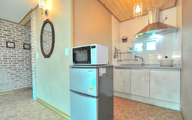 Yeosu Odongdo Pension