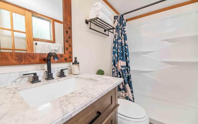 101 - Baby Bear Cabin