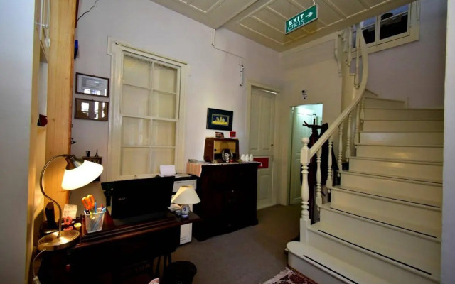 Eolya Guest House
