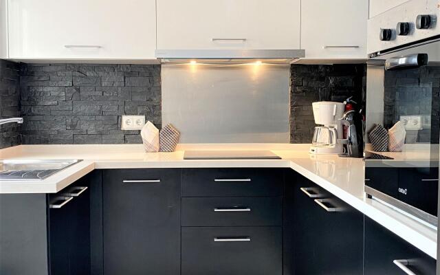 Tuhillo 2D Seaview Apartments Casasol