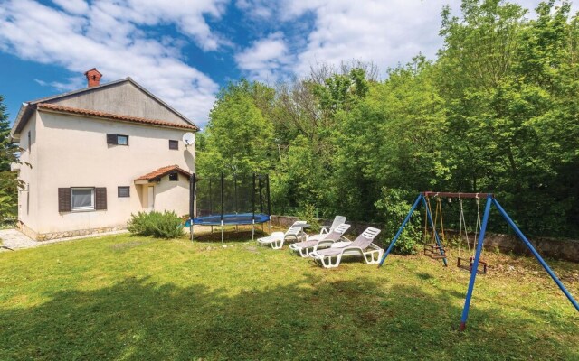 Nice Home in Malinska With Wifi and 3 Bedrooms