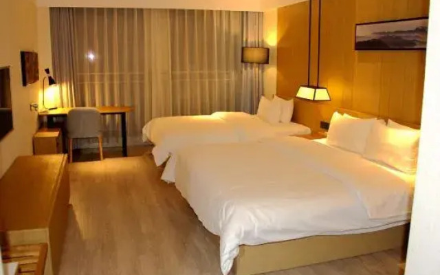 Starway Hotel