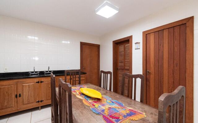 4 Suítes + Piscina e Churrasqueira | 3 Irmãos