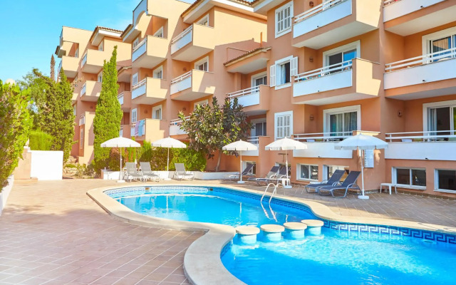 Universal Apartamentos Laguna Garden