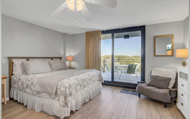 407 A Shipwatch by Avantstay Beach Front Condo w/ Ocean Views