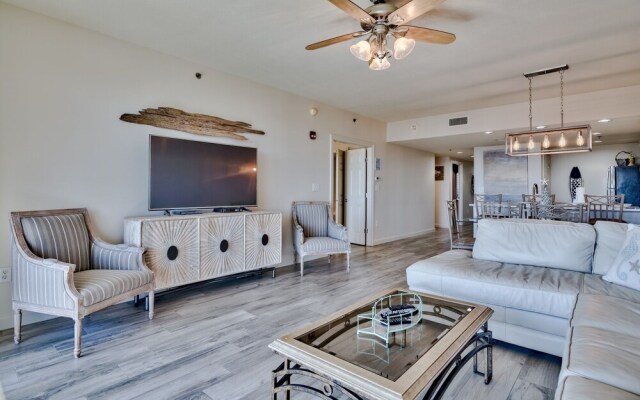 Sterling Gem Heated Pool Beach Front