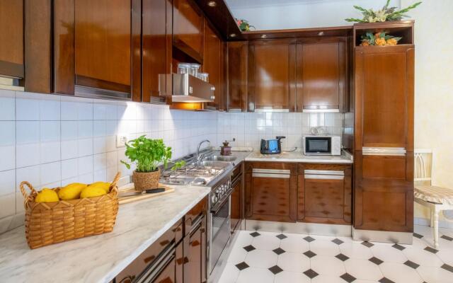 Three-room apartment with sunrise view from the sea-Mare In Vista