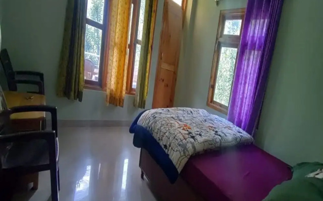 New Brahma Guesthouse