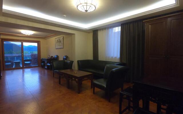 Walker Changhua Brook Villa&Residence