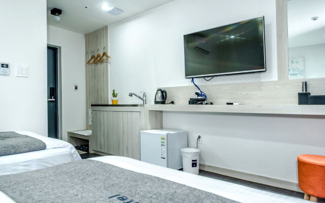 Sky Hotel