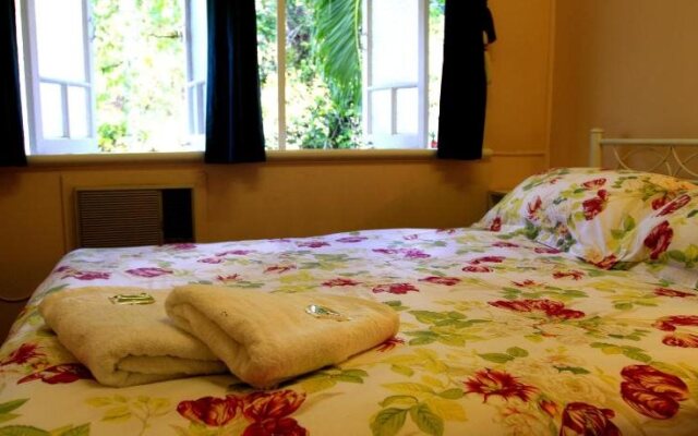 Coral Lodge Bed and Breakfast Inn