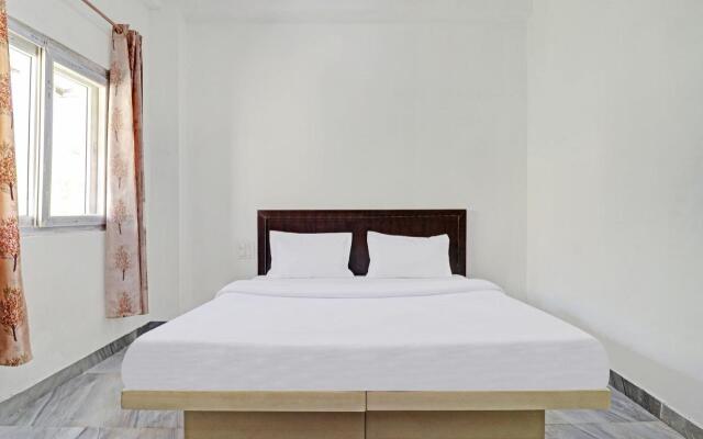 OYO Flagship 702723 The Grand Cosmos