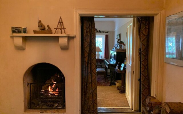 Kawamwaki Farm House