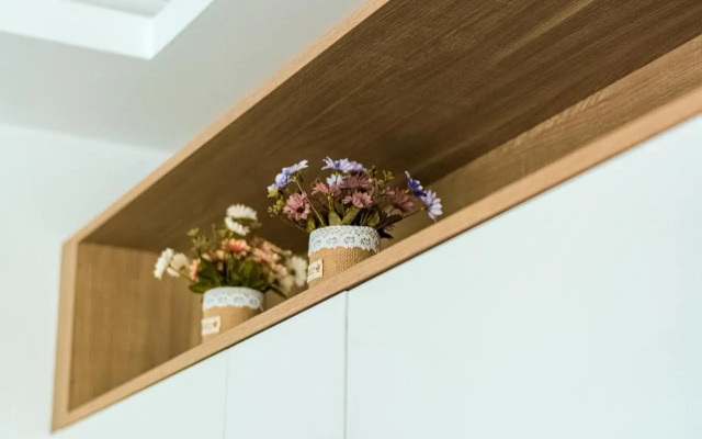 Design Suites Efharis (Brusco)