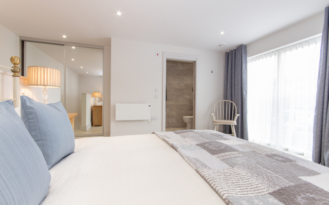 Citystay - Midsummer Mews