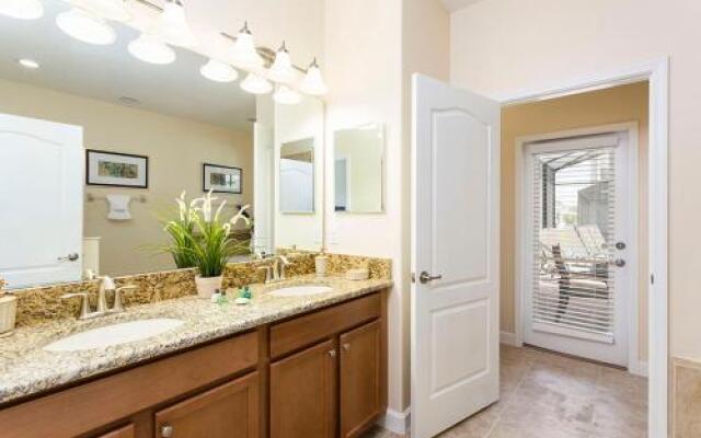 Champions Gate - Eight Bedroom Villa - CG008