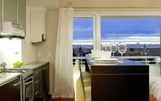 Belle View Modern Bright Studio in Palermo Soho