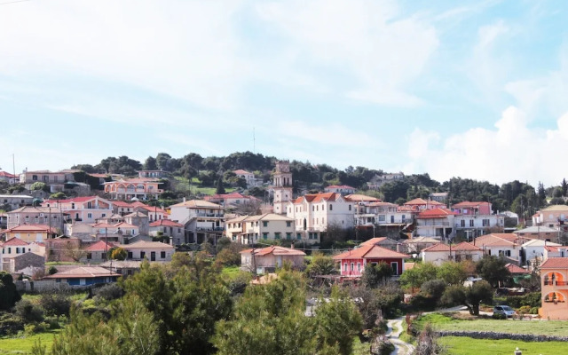 The Vivian - Luxury Stone Villa