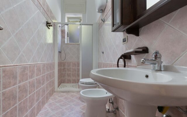 2344 Le Due Torri - Torre Piccola by Barbarhouse