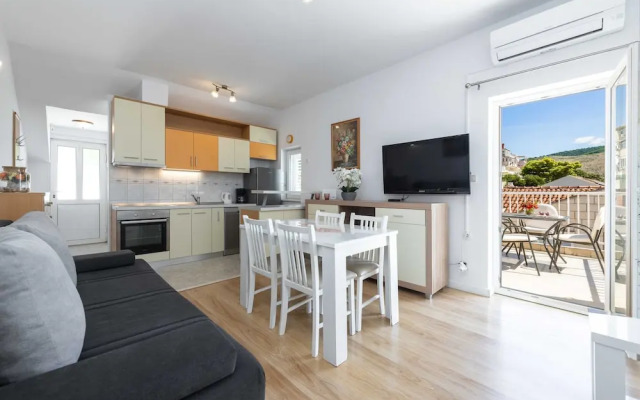 Green Hills Apartment