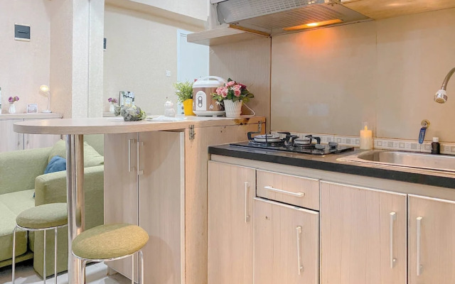 Tranquil And Homey 2Br At Apartment Green Pramuka City