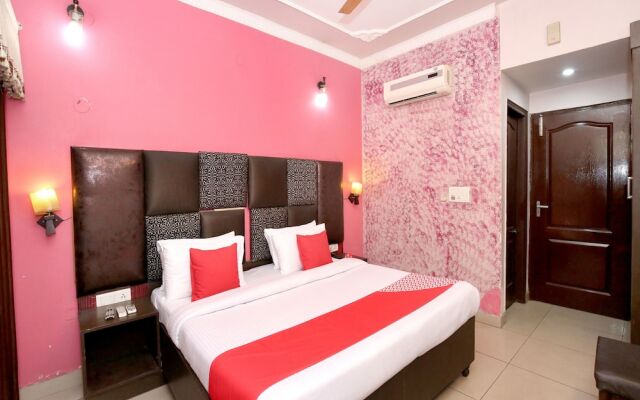 OYO 1357 Hotel Midland