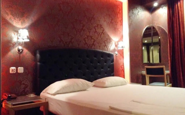 Kreoli Hotel