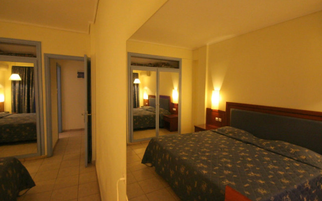 Theodorou Beach Hotel Apartments