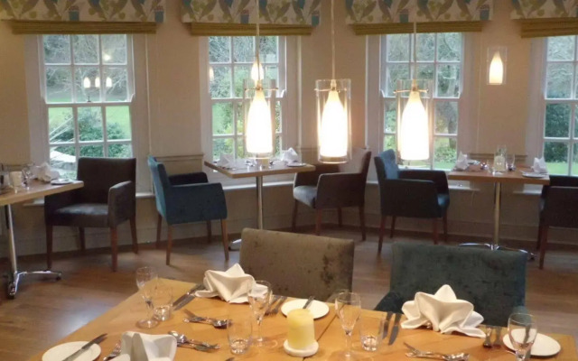 Rose In Vale Country House Hotel