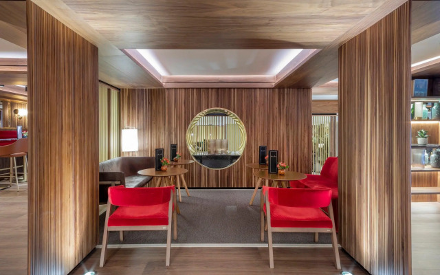 Melia White House Apartments