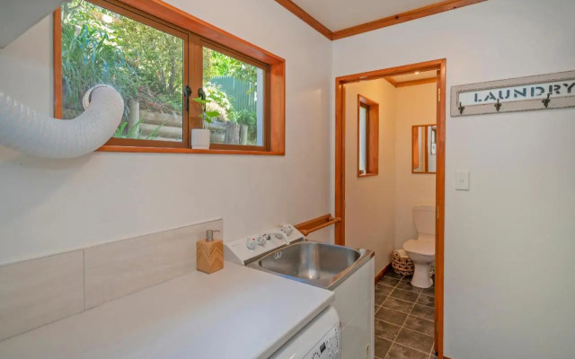 Cythera - Tairua Holiday Home