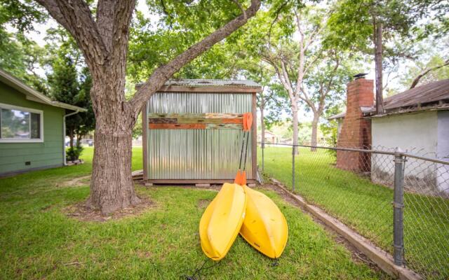 Sunset Lake Haus by RedAwning