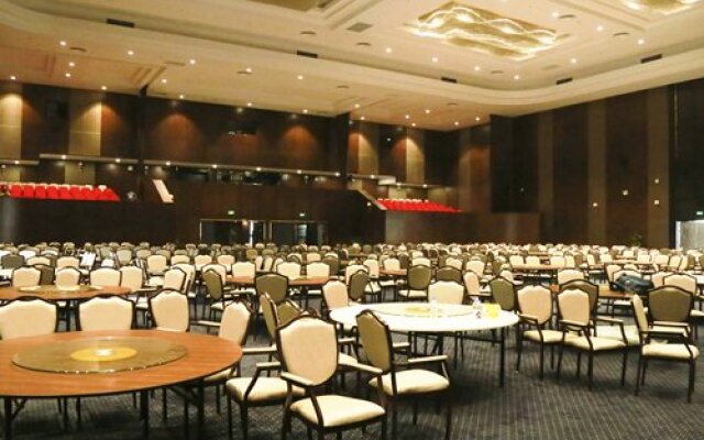 FLC Grand Hotel Ha Long - 4 Nights, Quang Ninh Province, Vietnam