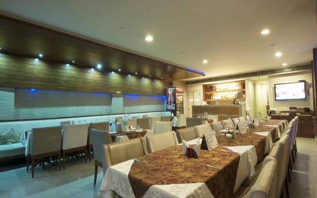 Hotel Apra Inn