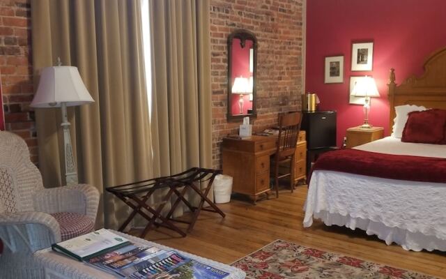 Downtown Guest Quarters Hotel