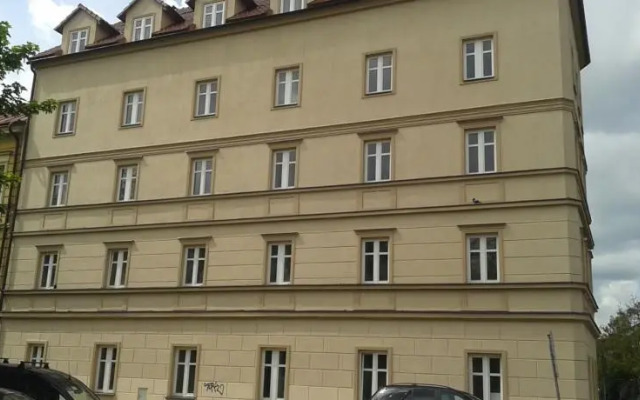 Hotel 123