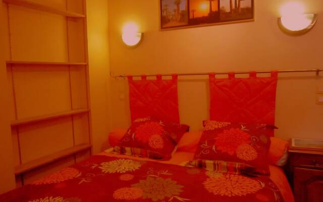 Cozy Cottage in Vaires-sur-marne With Garden